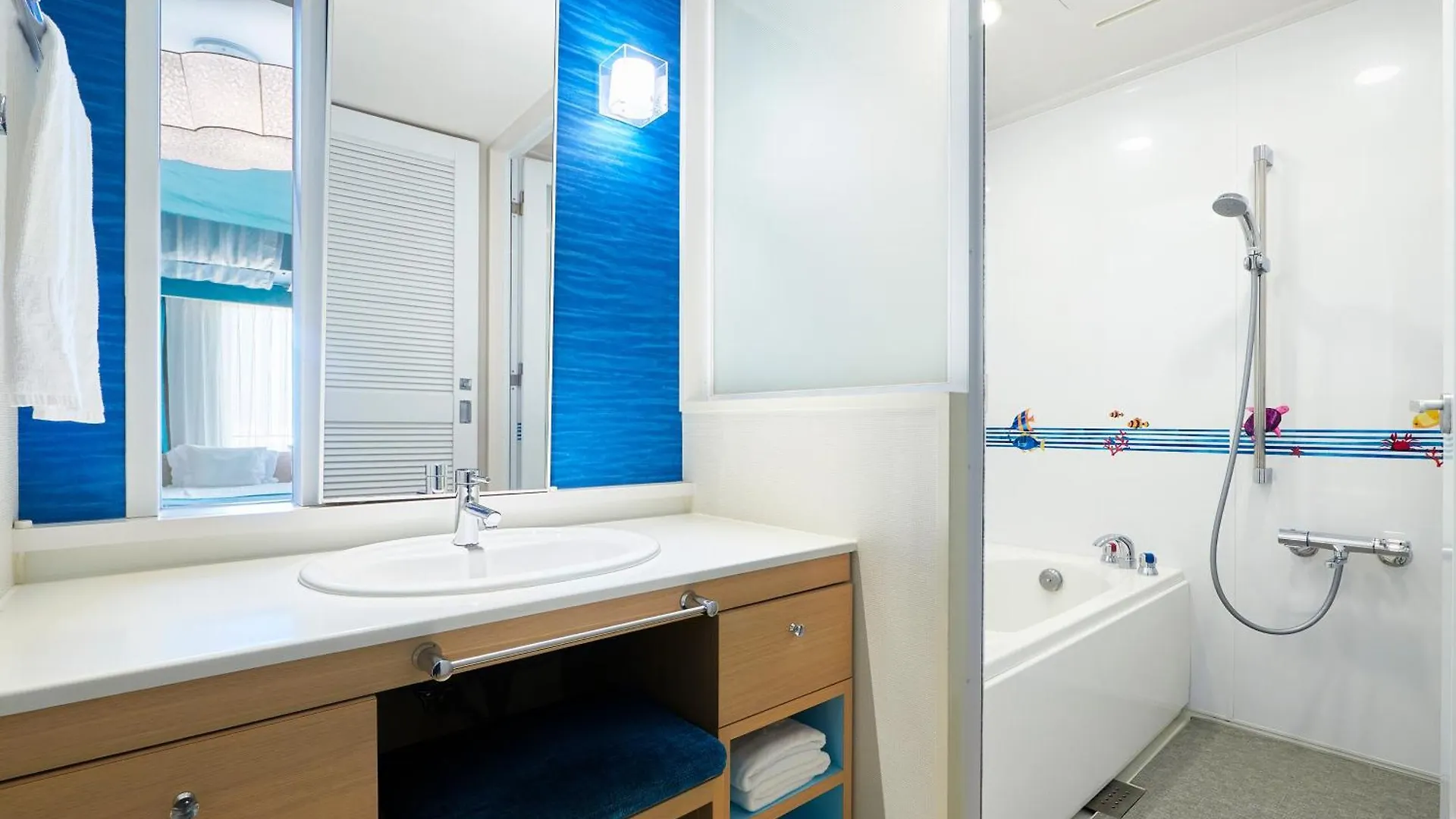 Hotel Universal Port Osaka 4*,  Japan