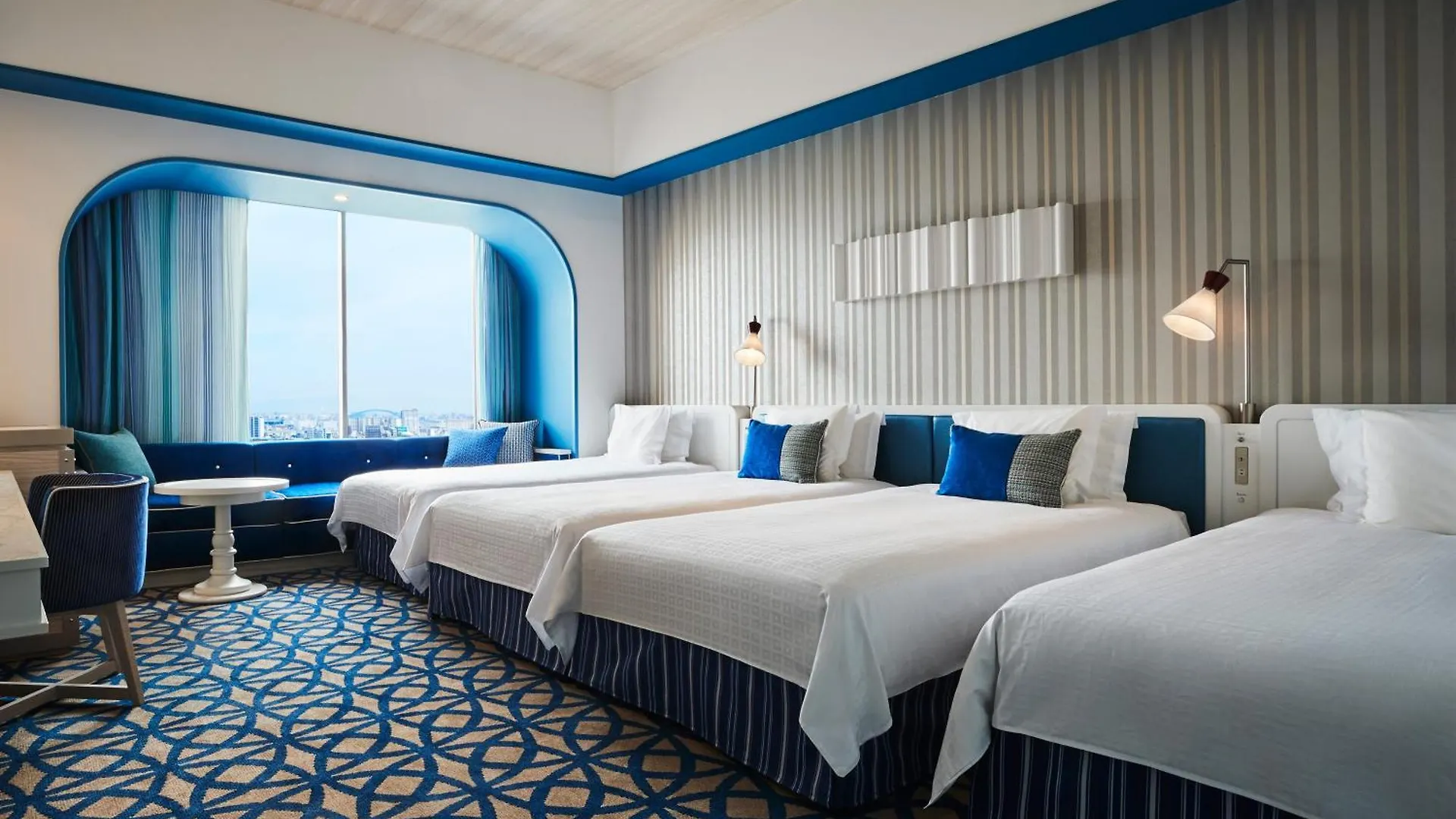 Hotel Universal Port Osaka 4*,